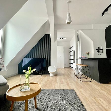 Super Zentrales Design-Apartment Wiesbaden Exterior photo